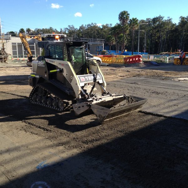 Driveways-Mooloolaba-Tipper-Hire-Sunshine-Coast