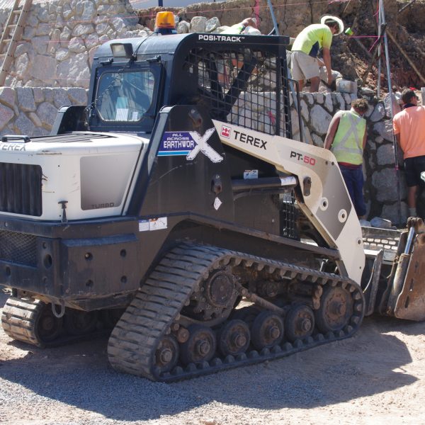 Rock-Walls-Tipper-Hire-Maroochydore